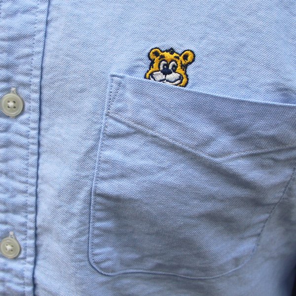 画像24: 【RE PRICE / 価格改定】チビ衿ボタンダウン UCLA クマ刺繍付 シャンブレーオックスL/Sシャツ『日本製』Upscape Audience