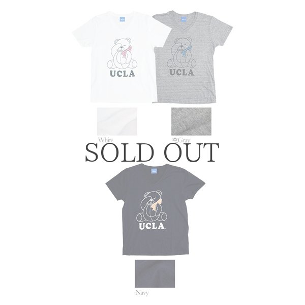 画像10:  UCLA"Sleepy Bear"コットン/三素材混カレッジプリント半袖VネックTシャツ / Audience
