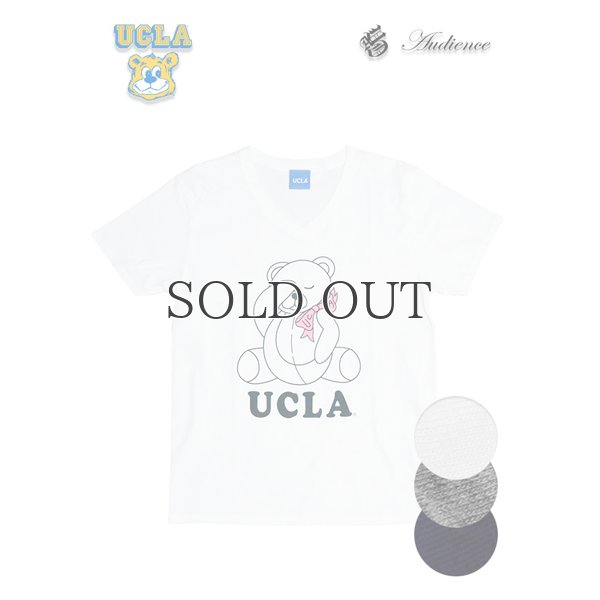 画像11:  UCLA"Sleepy Bear"コットン/三素材混カレッジプリント半袖VネックTシャツ / Audience
