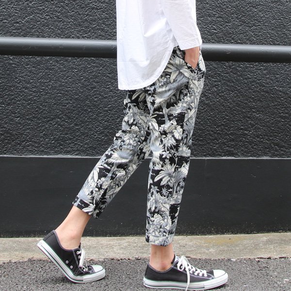 画像10: 【RE PRICE / 価格改定】綿麻キャンバスジャングルアロハプリント9分丈スラックス【MADE IN JAPAN】『日本製』/ Upscape Audience