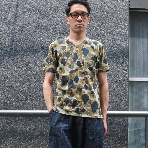 画像7: 【RE PRICE / 価格改定】ダックカモプリント天竺Vネックポケット付き半袖カットソー【MADE IN JAPAN】『日本製』/ Upscape Audience