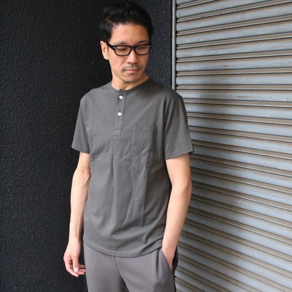画像9: 【RE PRICE/価格改定】コーマ天竺 C/N ヘンリー ポケ付 Tee【MADE IN JAPAN】『日本製』/ Upscape Audience 