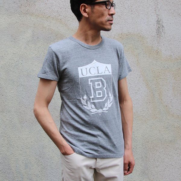 画像13: 【RE PRICE / 価格改定】 UCLA"UCLA B"エンブレム三素材混カレッジプリント半袖クルーネックTシャツ / Audience