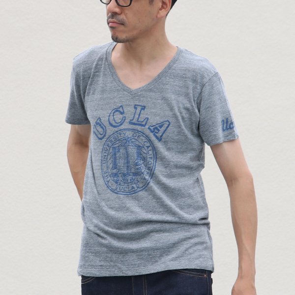 画像9: 【RE PRICE / 価格改定】 UCLA"UCLA"大学ロゴ三素材混カレッジプリント半袖VネックTシャツ / Audience