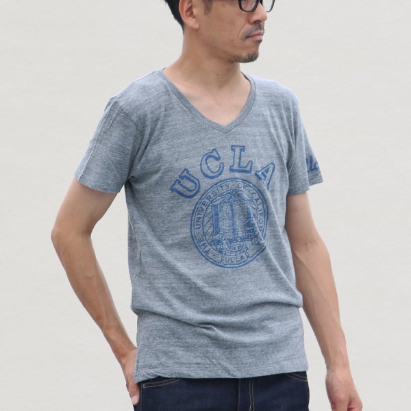 画像5: 【RE PRICE / 価格改定】 UCLA"UCLA"大学ロゴ三素材混カレッジプリント半袖VネックTシャツ / Audience