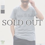  UCLA"UCLA"ロゴ三素材混カレッジプリント半袖VネックTシャツ / Audience