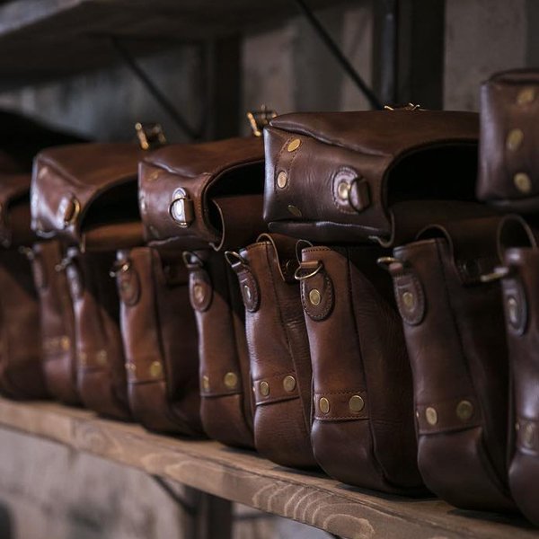 画像11: LEATHER POSTMAN SHOULDER BAG-SMALL（刻印あり）［VS-249L］【MADE IN JAPAN】『日本製』【送料無料】 / VASCO