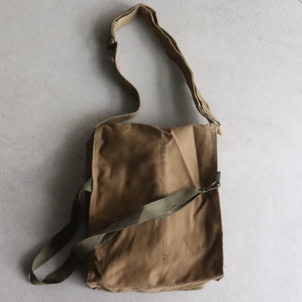 画像6: DEAD STOCK  / Czech army Canvas Shoulder Bag（チェコ軍 キャンバス ショルダーバッグ / ウッド釦）