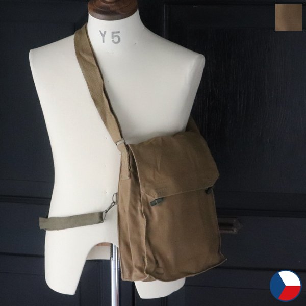 画像1: DEAD STOCK  / Czech army Canvas Shoulder Bag（チェコ軍 キャンバス ショルダーバッグ / ウッド釦）