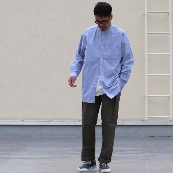 画像18: 播州織オックスフォードシャンブレー バンドカラー 長袖 ボクシーAラインシャツ【MADE IN JAPAN】『日本製』/ Upscape Audience