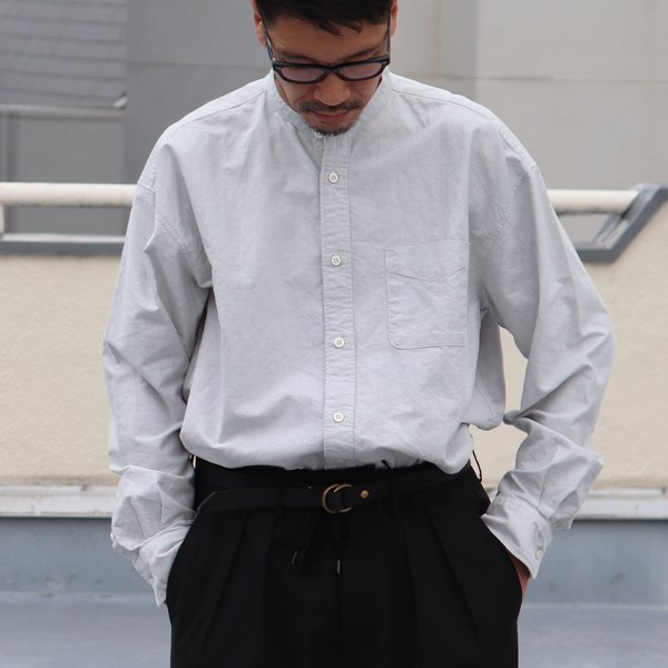 画像8: 播州織オックスフォードシャンブレー バンドカラー 長袖 ボクシーAラインシャツ【MADE IN JAPAN】『日本製』/ Upscape Audience