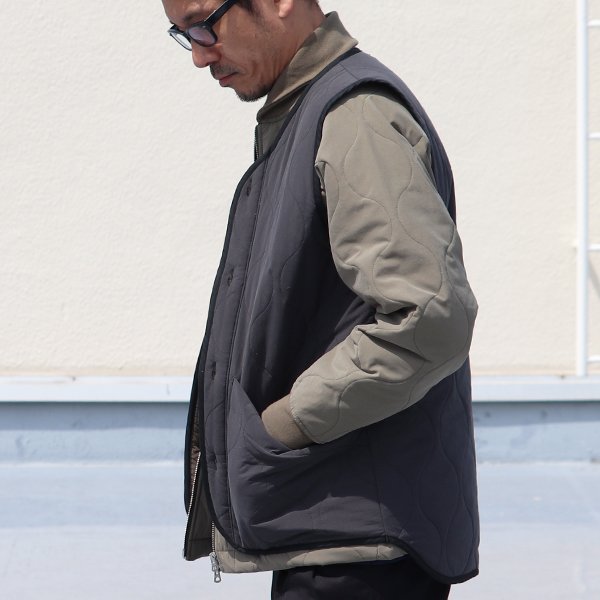 画像15: Teflon（テフロン）耐水撥水コットンタッチナイロン ウェーブキルト Vネック ベスト【MADE IN JAPAN】『日本製』/ Upscape Audience