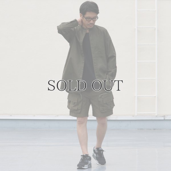 画像4: 遠州織7オンス チノクロス バンドカラー 長袖 ボクシーAライン シャツ【MADE IN JAPAN】『日本製』/ Upscape Audience