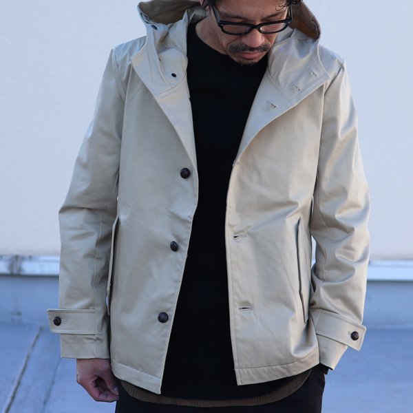 画像3: 【RE PRICE / 価格改定】高密度サテンストレッチくるみボタンスタンドカラーフードジャケット  / Audience