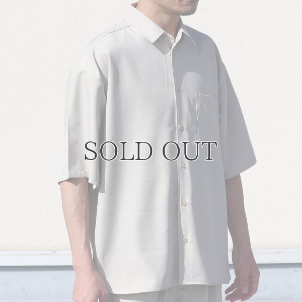 画像13: Reflax®(リフラクス) TECH リネンラ イク LINON(リノン) レギュラーカラー ボクシーAライン ハーフスリーブシャツ【MADE IN JAPAN】『日本製』/ Upscape Audience