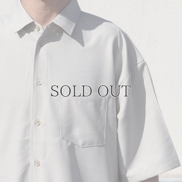 画像14: Reflax®(リフラクス) TECH リネンラ イク LINON(リノン) レギュラーカラー ボクシーAライン ハーフスリーブシャツ【MADE IN JAPAN】『日本製』/ Upscape Audience