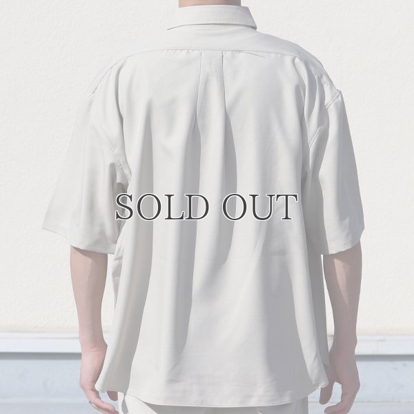 画像12: Reflax®(リフラクス) TECH リネンラ イク LINON(リノン) レギュラーカラー ボクシーAライン ハーフスリーブシャツ【MADE IN JAPAN】『日本製』/ Upscape Audience