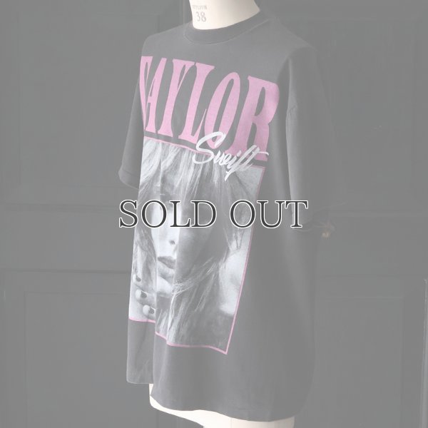 画像9: TAYLOR SWIFT THE ERAS TOUR AT SINGAPORE 2024 S/S TEE（テイラー スウィフト ザ・エラス ツアー  シンガポール 2024 Tシャツ）