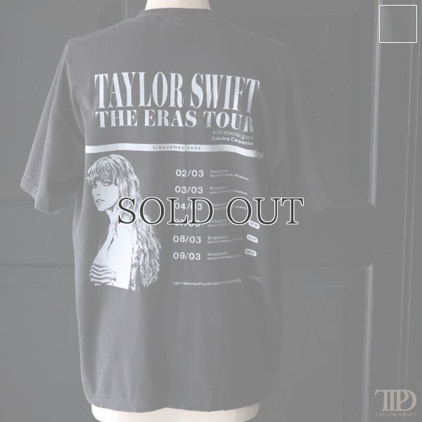 画像1: TAYLOR SWIFT THE ERAS TOUR AT SINGAPORE 2024 S/S TEE（テイラー スウィフト ザ・エラス ツアー  シンガポール 2024 Tシャツ）