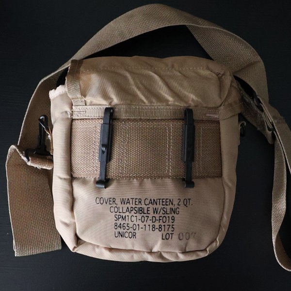 画像3: DEAD STOCK  / U.S Army 2QT Water Canteen Cover Bag （ 米軍 2QT ウォーター キャンティーンカバー バッグ  / コヨーテ）