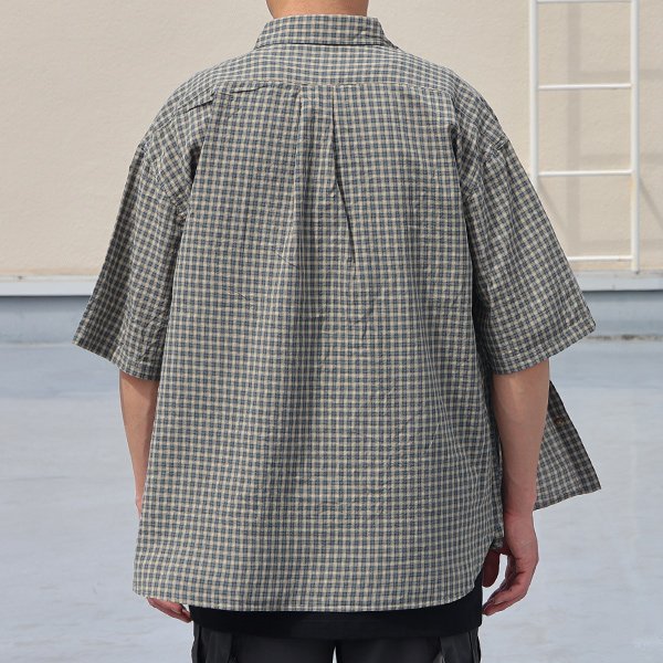 画像9: 播州織 ドビーミニチェック レギュラーカラー ボクシーAライン ハーフスリーブ ワーク シャツ【MADE IN JAPAN】『日本製』/ Upscape Audience