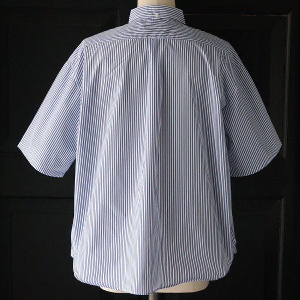 画像18: 吸水速乾・接触冷感・UVカット「多機能TECH 」 コットンライク ストライプ ボタンダウン ボクシーAライン ハーフスリーブシャツ【MADE IN JAPAN】『日本製』/ Upscape Audience
