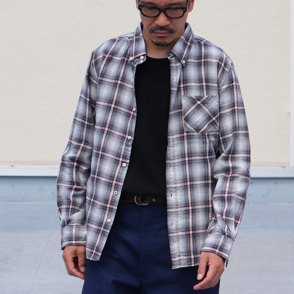 画像3: 【RE PRICE / 価格改定】オンブレチェックボタンダウンワンカラーボタン長袖シャツ【MADE IN JAPAN】『日本製』/ Upscape Audience