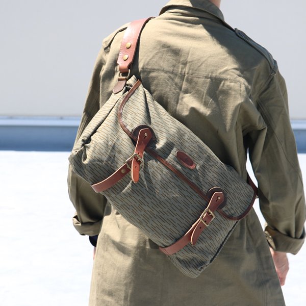 画像2: VASCO デッドストックレインカモテント生地×Leather Fishing Shoulder Bag 【送料無料】 / Upscape Audience