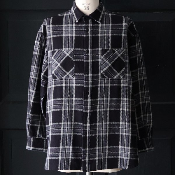 画像8: 10/2ヘビーツイル ヴィンテージチェック レギュラーカラー ボクシーAライン 長袖シャツ【MADE IN JAPAN】『日本製』/ Upscape Audience