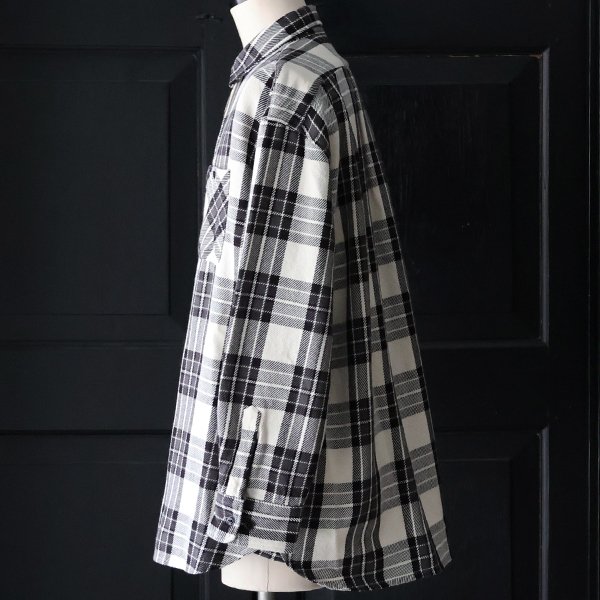 画像10: 10/2ヘビーツイル ヴィンテージチェック レギュラーカラー ボクシーAライン 長袖シャツ【MADE IN JAPAN】『日本製』/ Upscape Audience