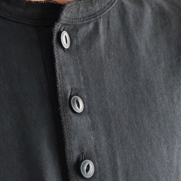 画像9: ピグメント 米綿 (USAコットン) 16/-天竺 ( 8.45オンス) 3ボタン ヘンリーネック Tシャツ / Audience