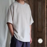 Reflax（リフラクス）TECH リネンライクキャンバス グラスポケ付き ヘムラウンド ハーフスリーブ POシャツ【MADE IN JAPAN】『日本製』/ Upscape Audience