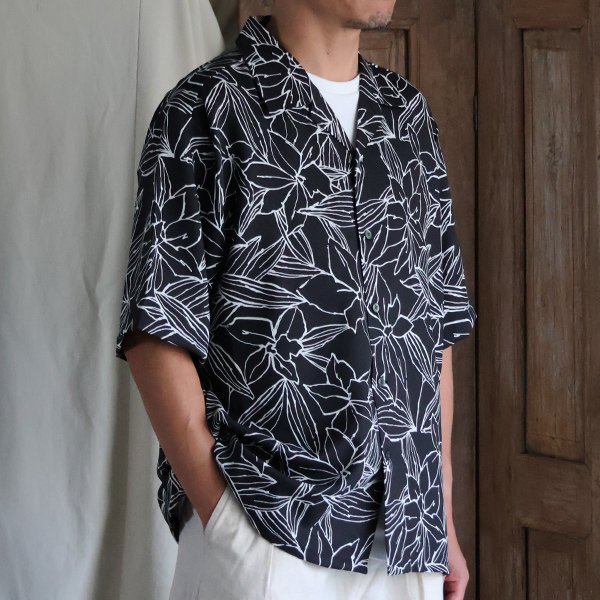 画像2: 「丹後」 ライトアムンゼン(梨地) 捺染 モノトーンフラワー “マシンプリント” オープンカラー ハーフスリーブシャツ【MADE IN JAPAN】『日本製』/ Upscape Audience