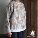 「尾州」マルチカラー ストライプ 幾何柄コットンキルト ミリタリースリーブ フィンガーホール付き クルーネック【MADE IN JAPAN】『日本製』 / Upscape Audience