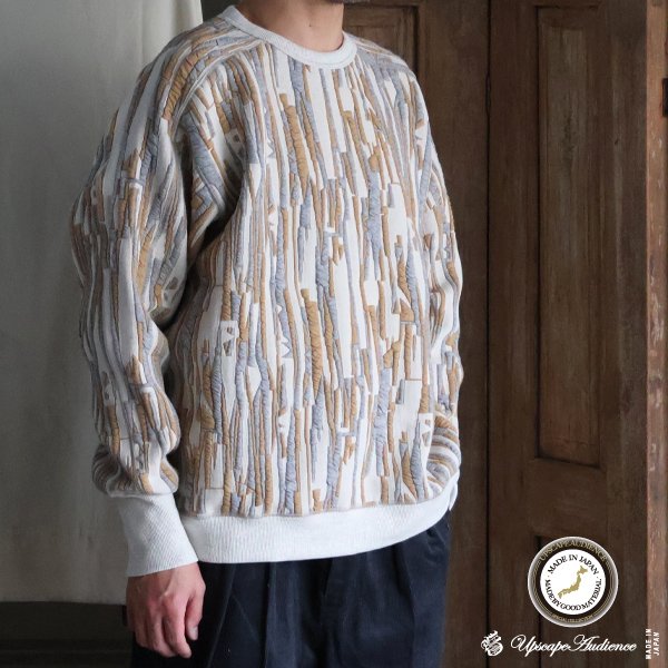 画像1: 「尾州」マルチカラー ストライプ 幾何柄コットンキルト ミリタリースリーブ フィンガーホール付き クルーネック【MADE IN JAPAN】『日本製』 / Upscape Audience