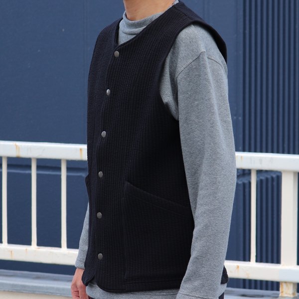 画像32: 「尾州」コットンキルト ノーカラースナップベスト【MADE IN JAPAN】『日本製』 / Upscape Audience