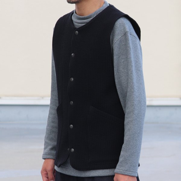 画像27: 「尾州」コットンキルト ノーカラースナップベスト【MADE IN JAPAN】『日本製』 / Upscape Audience