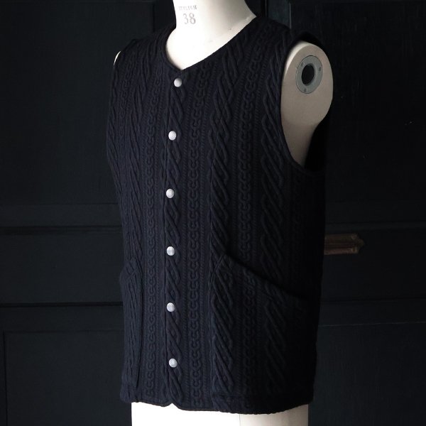 画像13: 「尾州」コットンキルト ノーカラースナップベスト【MADE IN JAPAN】『日本製』 / Upscape Audience