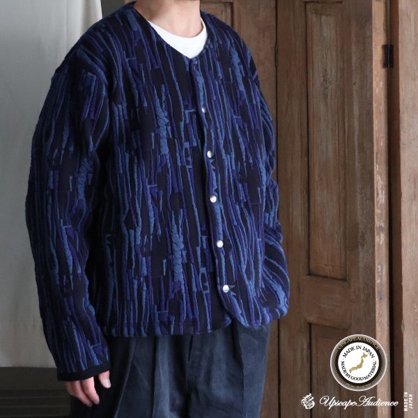 画像1: 「尾州」マルチカラー ストライプ 幾何柄コットンキルト フィンガーホール付き ノーカラースナップジャケット【MADE IN JAPAN】『日本製』 / Upscape Audience