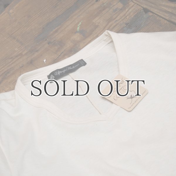 画像14: オーガニックコットン天竺Vネック半袖Tシャツ【MADE IN JAPAN】『日本製』/ Upscape Audience (14)