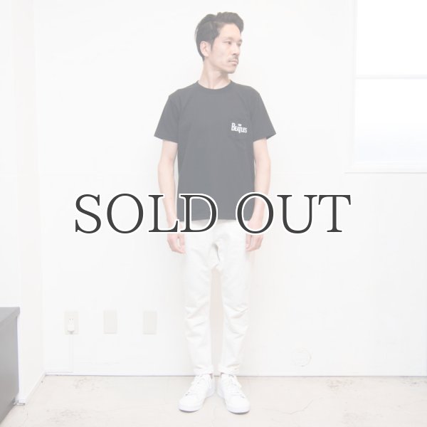 画像10: BEATLES "THE BEATLES" 7.1oz米綿丸胴オールドプリントクルーネックポケットT / Audience (10)