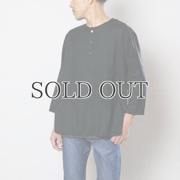 画像10: 綿麻ツイル ノーカラープルオーバーコンチョボタン 7分袖 オーバーサイズシャツ【MADE IN JAPAN】『日本製』/ Upscape Audience (10)