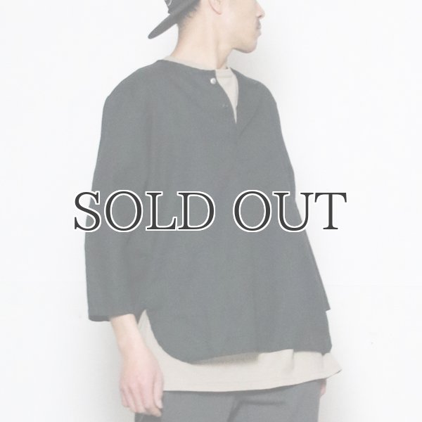 画像13: 綿麻ツイル ノーカラープルオーバーコンチョボタン 7分袖 オーバーサイズシャツ【MADE IN JAPAN】『日本製』/ Upscape Audience (13)