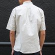 画像9: コットンギャバジンスタンドスモールカラー5/S Shirts Jacket【MADE IN JAPAN】『日本製』/ Upscape Audience (9)