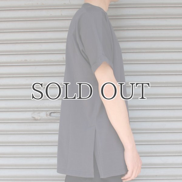 画像12: コーマ天竺クルーネックロールアップサイドスリットロングオーバーサイズ5分袖TEE【MADE IN JAPAN】『日本製』/ Upscape Audience  (12)