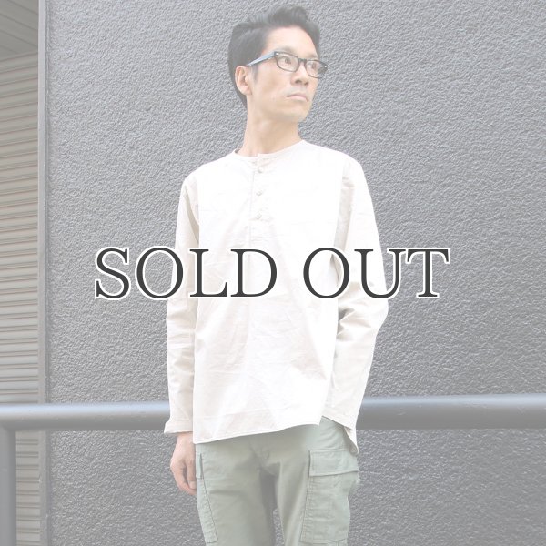 画像12: コットンギャバジンノーカラーP/O コンチョ釦L/SシャツTEE【MADE IN JAPAN】『日本製』/ Upscape Audience (12)