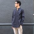 画像14: 【RE PRICE / 価格改定】コットンギャバジンレースアップバンドカラー長袖シャツTEE【MADE IN JAPAN】『日本製』/ Upscape Audience (14)