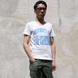 画像9: 【RE PRICE / 価格改定】 UCLA"UNIVERSITY OF CALIFORNIA LOS ANGELES"三素材混カレッジプリント半袖VネックTシャツ / Audience (9)