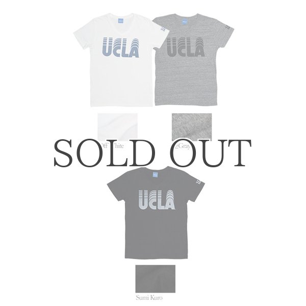画像3:  UCLA"UCLA"ロゴ三素材混カレッジプリント半袖VネックTシャツ / Audience (3)