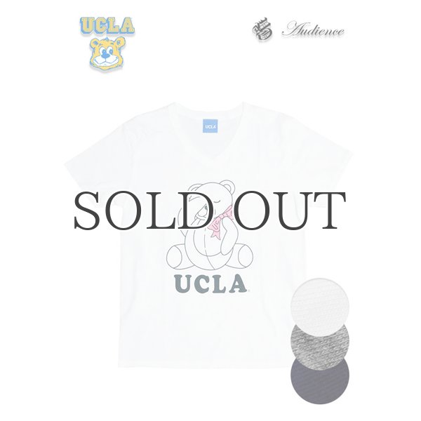 画像11:  UCLA"Sleepy Bear"コットン/三素材混カレッジプリント半袖VネックTシャツ / Audience (11)